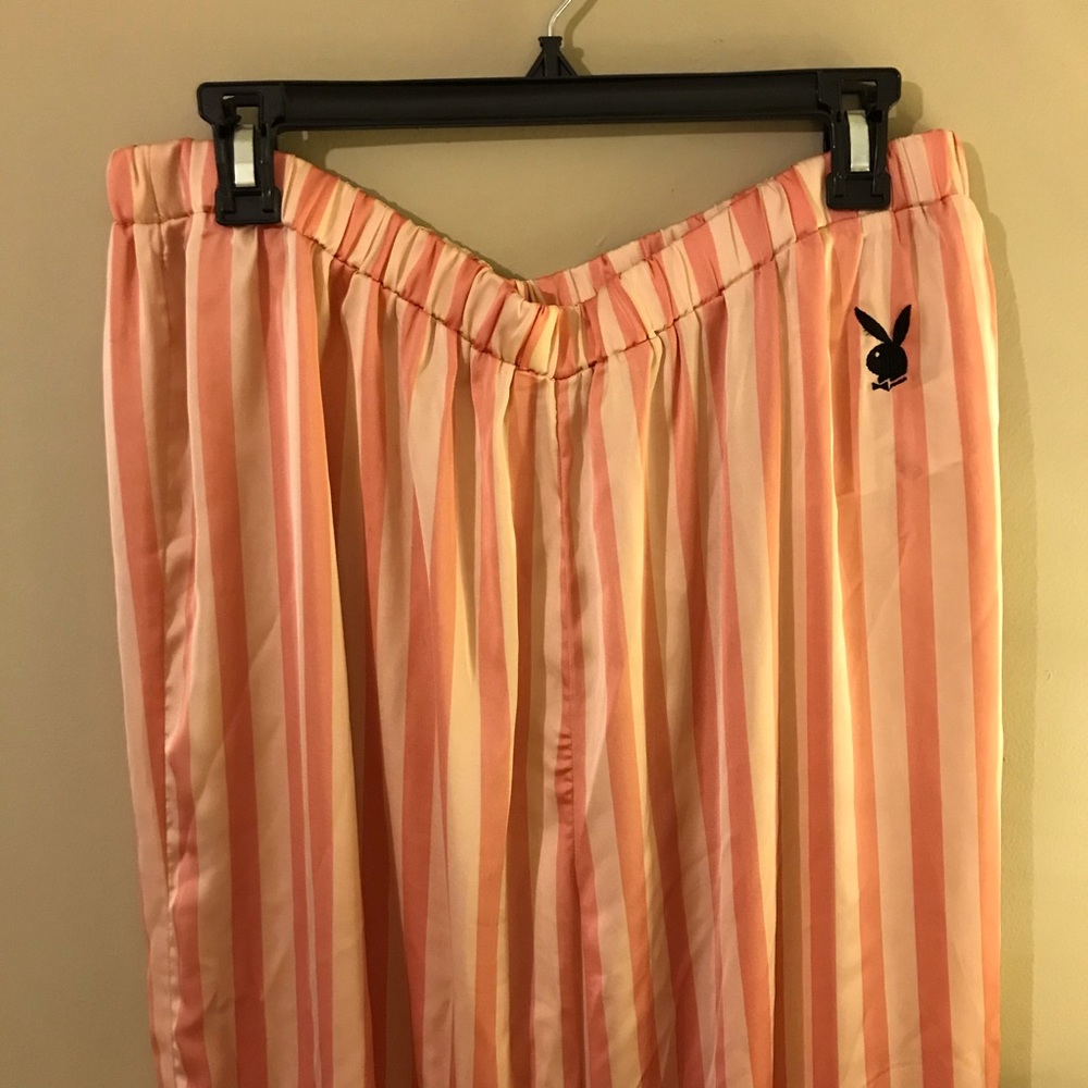 Playboy misguided PJs! - Picture 6 of 8
